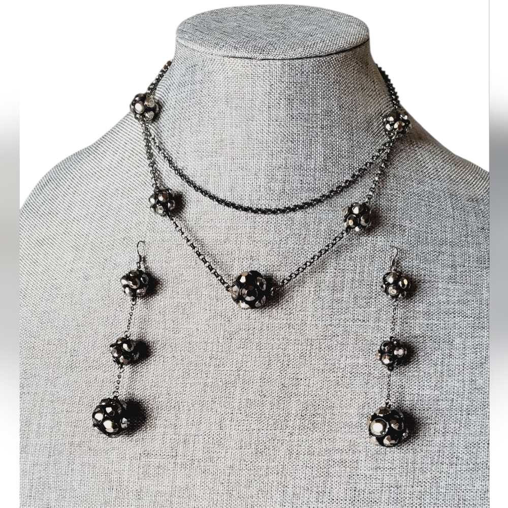 Vtg. Elegant Silver Beaded Necklace, Ring and Earring Set